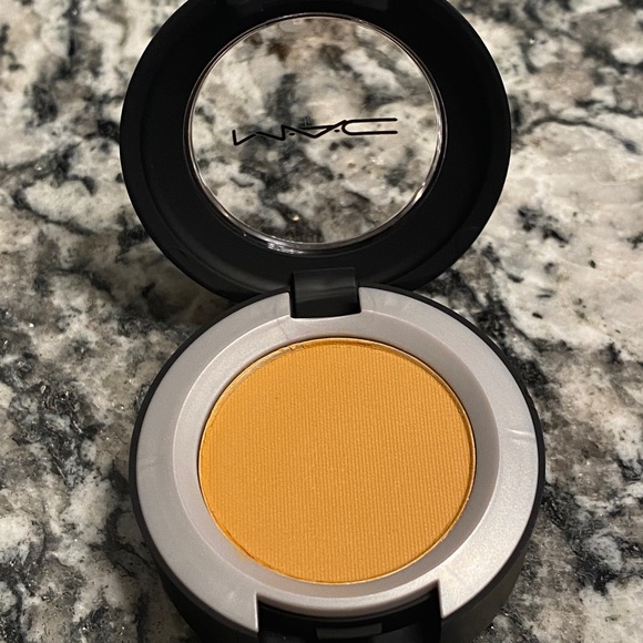 MAC Powder Kiss Matte Eyeshadow in These Bags Are Designer - Picture 3 of 9